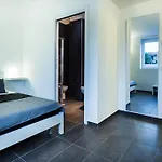 Peloni 4*