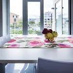 Peloni Aparthotel 4*