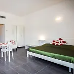 Peloni Aparthotel