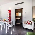 Peloni 4*