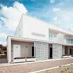 Peloni Aparthotel 4*