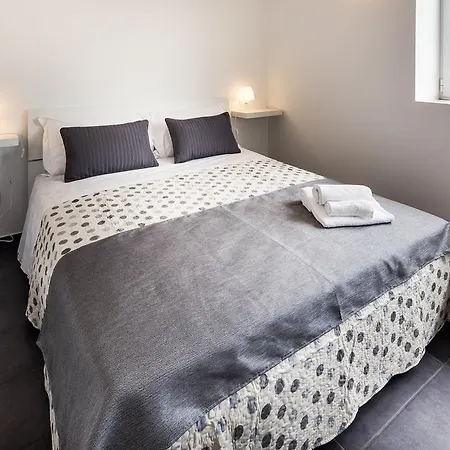 Peloni Aparthotel
